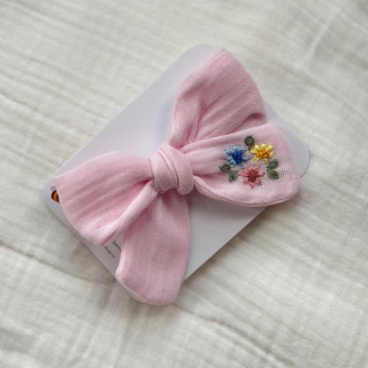 Petal Charm knot Bow